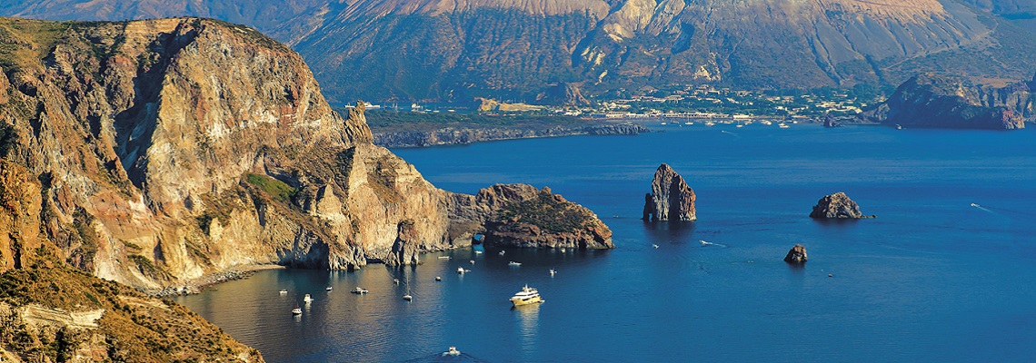 catania-aeolian-islands-tour-the-7-best-places-to-visit-sicily-italy-1140x400